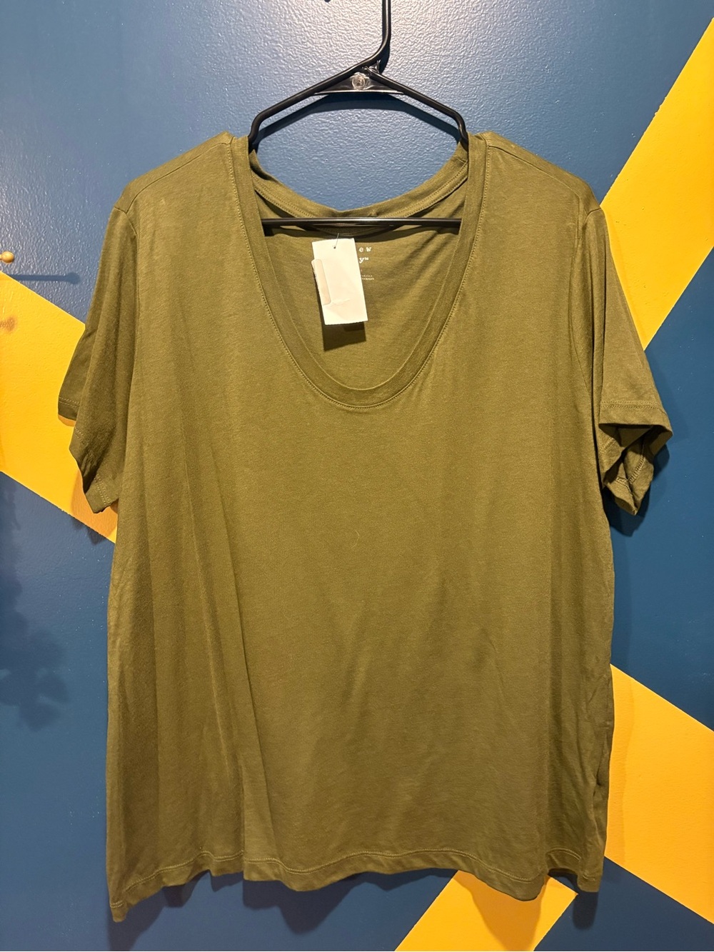 A New Day Olive Green Scoop Neck Short Sleeve T-shirt NWT
